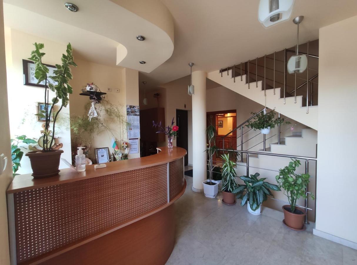 Family Hotel Denica Obzor Ngoại thất bức ảnh