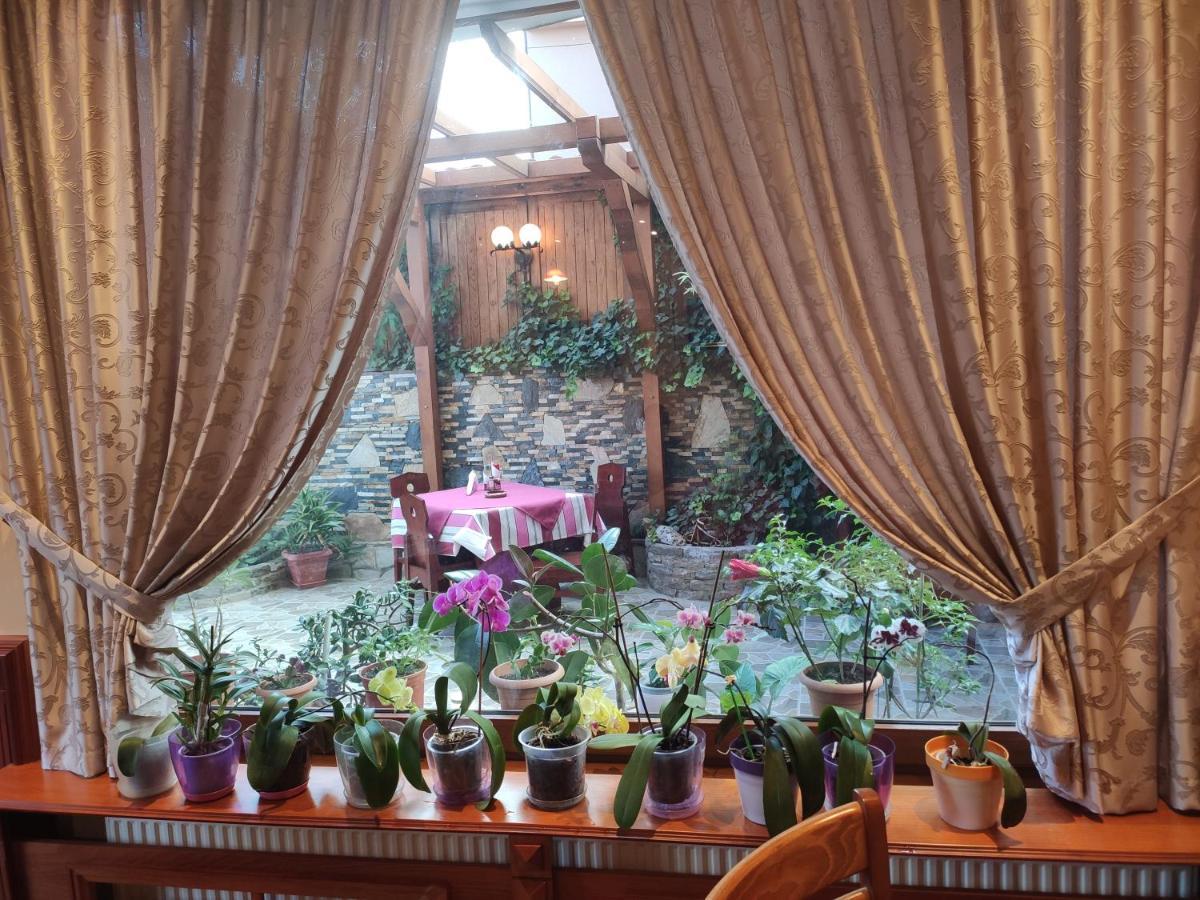 Family Hotel Denica Obzor Ngoại thất bức ảnh